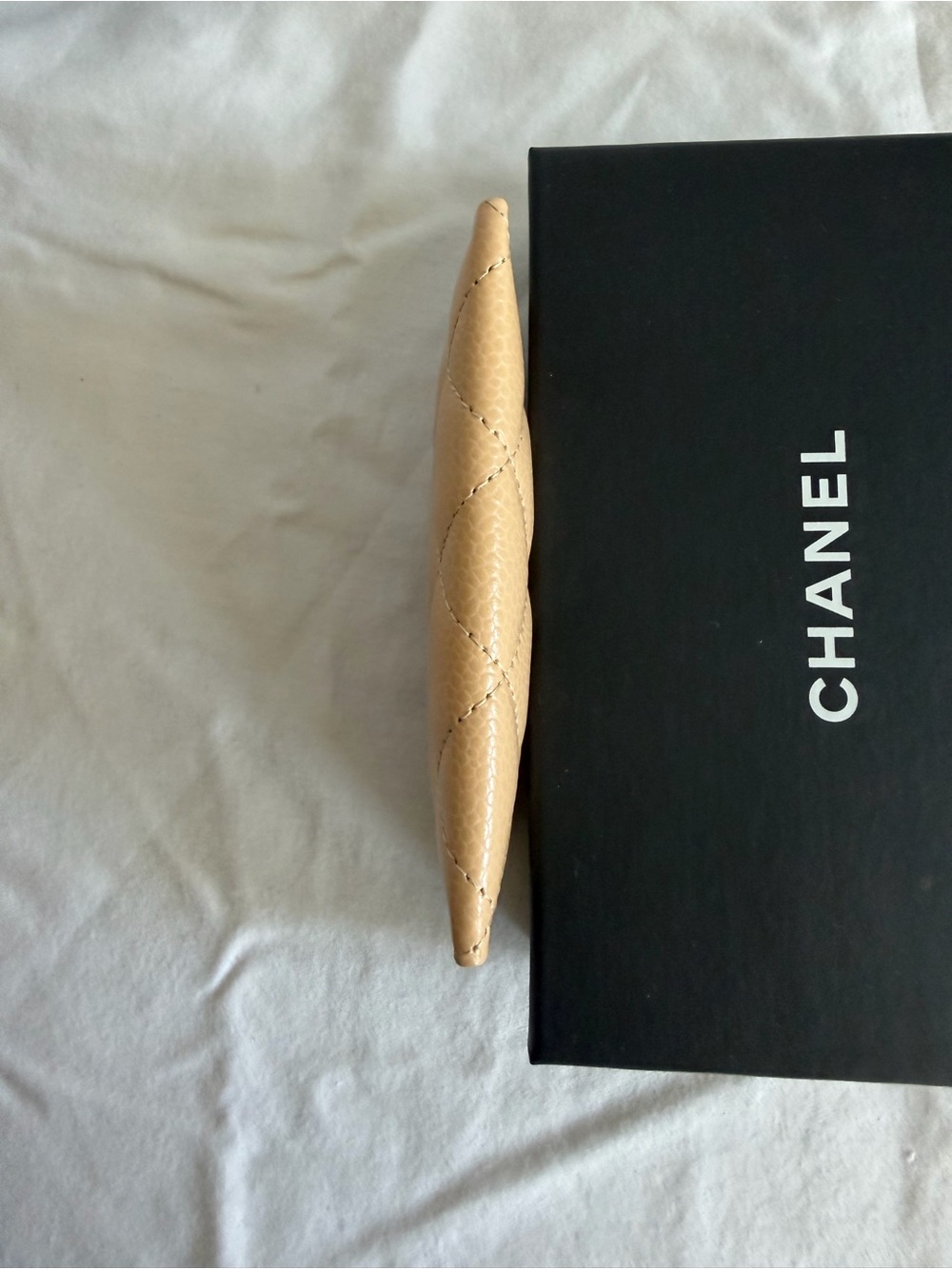 โSOLDโ CHANEL Quilted Beige CC Logo Card Case - Picture 5 of 7